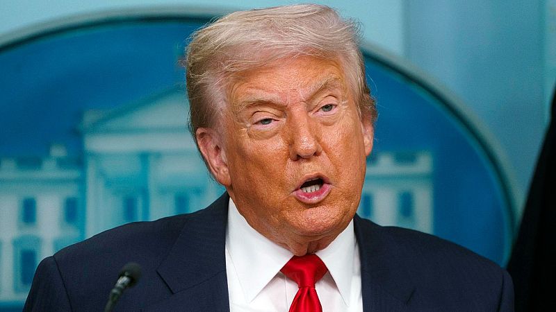 Reunión Trump-Putin: "Al final gana la fuerza bruta y no el derecho internacional" - Escuchar ahora