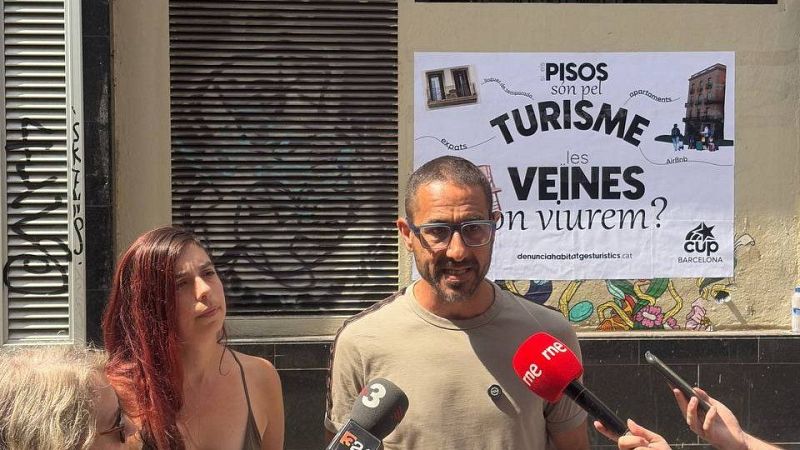 La CUP intensifica la campanya contra la massificació turística a Gràcia