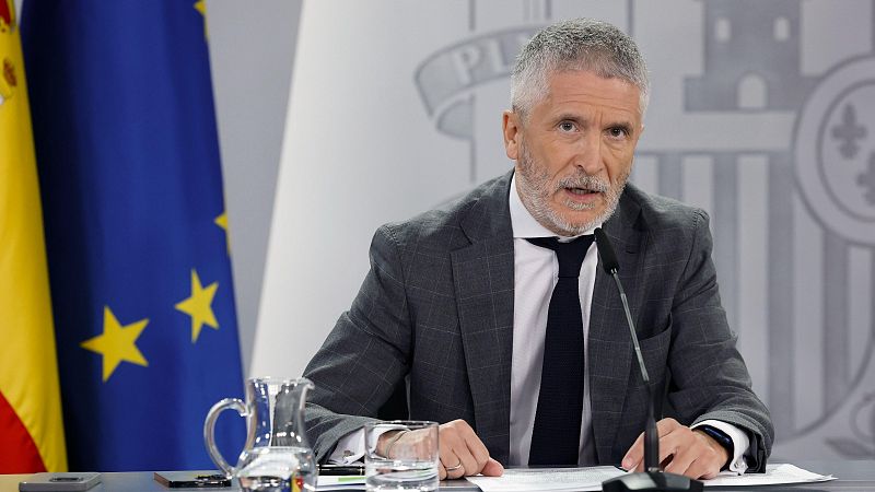 Grande-Marlaska sobre la ola de incendios en España: "Las comunidades pueden solicitar la emergencia nacional" - Escuchar ahora