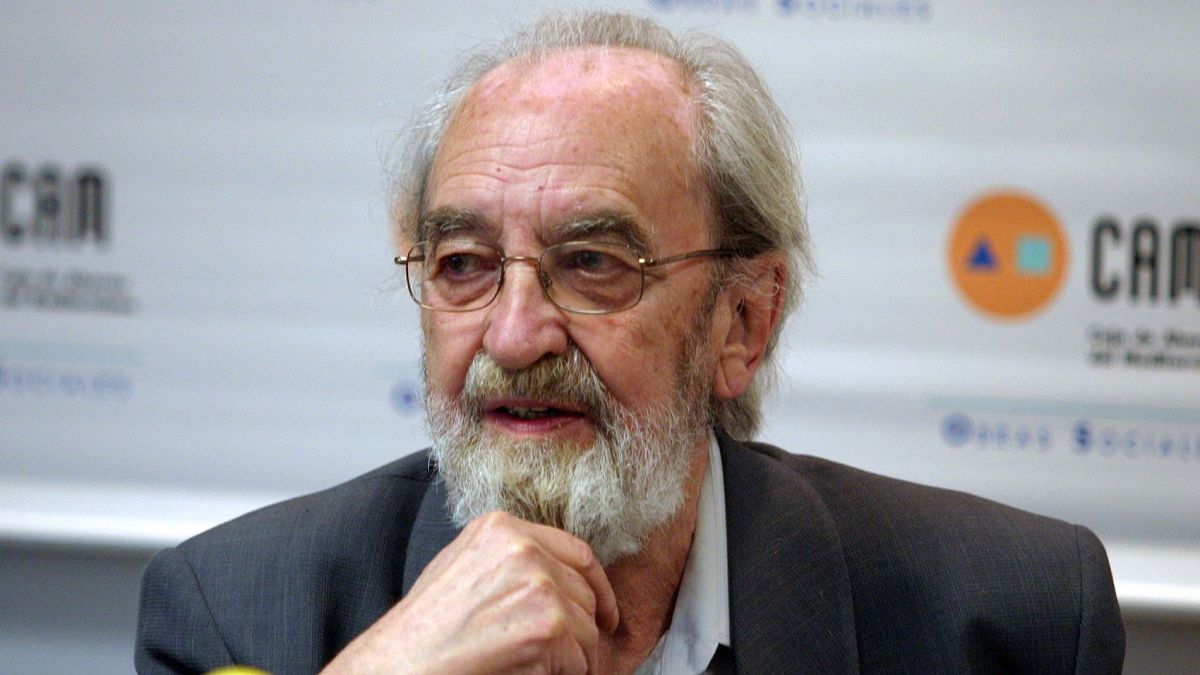 Centenario del nacimiento del poeta Ángel González