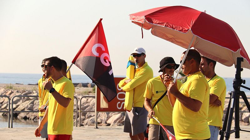 Els socorristes de Barcelona exigeixen reunir-se amb representants amb poder de decisió