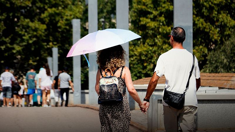 Barcelona activa l'alerta per calor intensa amb temperatures de 34 °C | Maria Huguet