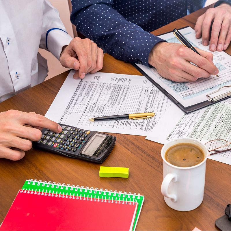 Fin de mes - Más alivio en la reunifiación de deudas - Escuchar