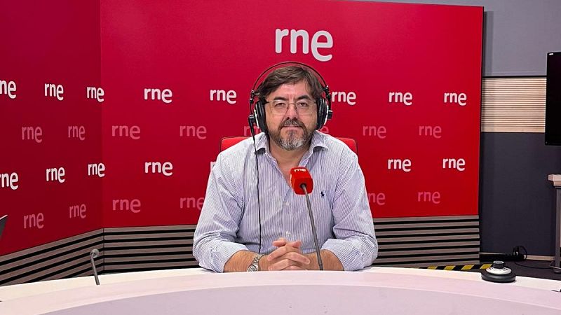 "Hay que abrir el quirófano y decir qué siente el cirujano, porque sufre también" - 24 horas | Escuchar