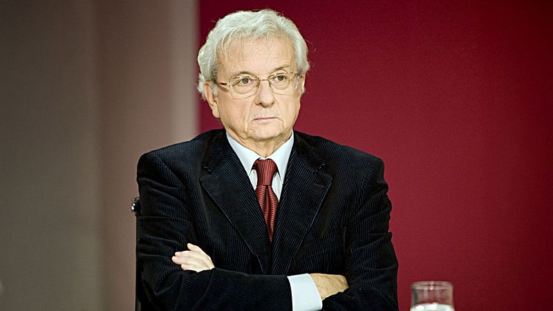 Justino Sinova. La prensa de la II República y la actual - Conversaciones con José María Brunet. Memoria y retos de España | Escuchar