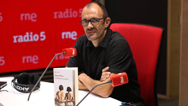 El ojo crítico - El insomnio en 'Las buenas noches' de Isaac Rosa