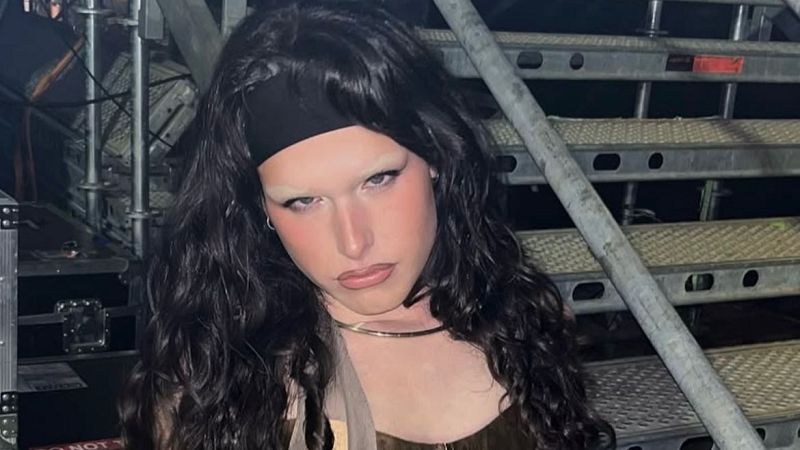 L'Estiu a Ràdio 4 - Llum: 'Sempre he tingut la sensació de voler-me dedicar a la música' - L'estiu a Ràdio 4 | Escoltar