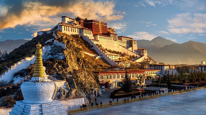 Espacio en blanco - La dama del T�bet - 07/09/25 - Espacio en blanco | Escuchar