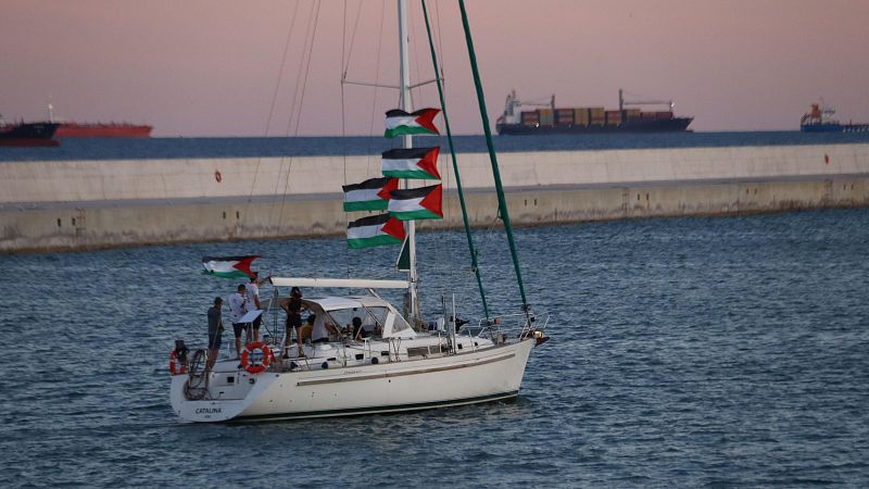 Nous entrebancs endarrereixen el viatge de la flotilla a Gaza