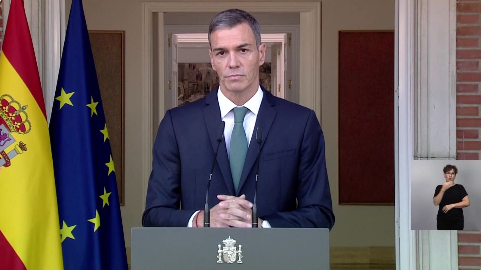 Sánchez anuncia ley para imponer embargo de armas a Israel - Radio 5 Actualidad | Escuchar