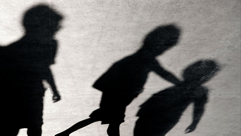 "El bullying no es cosa de niños, cosa de que se perdonen y ya está" - Mediodía en RNE | Escuchar