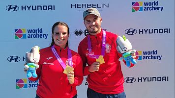 Elia Canales: oro en arco recurvo mixto