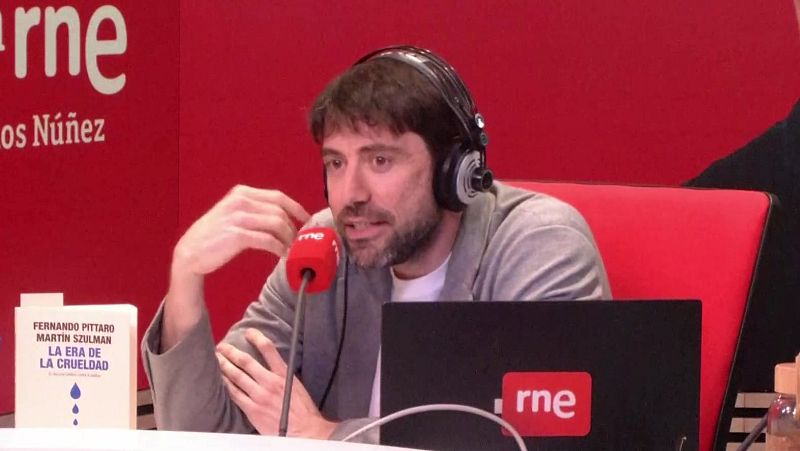Fernando Pittaro y Martín Suzlman presentan el ensayo 'La era de la crueldad'