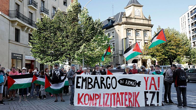 Alejandro Pozo, investigador del Centre Delàs: "Para que el embargo sea efectivo, debe ser integral" - Las mañanas de RNE  | Escuchar ahora