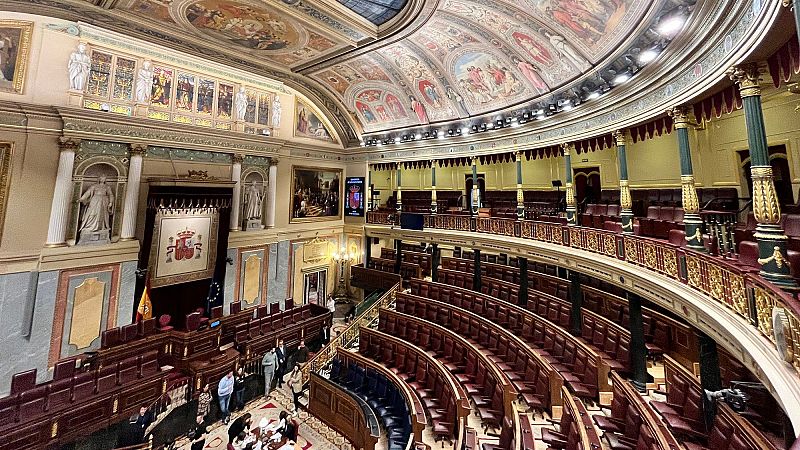 Las mayorías necesarias para incluir el derecho al aborto en la Constitución - Las mañanas de RNE | Escuchar