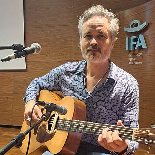Twanguero comparte su viaje musical con Pepa Fernández