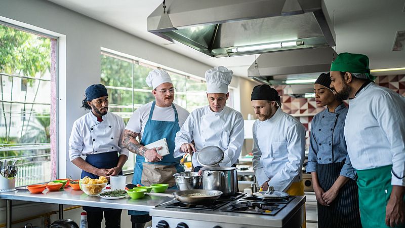 De cocinero a chef: evolución de una profesión - escuchar ahora