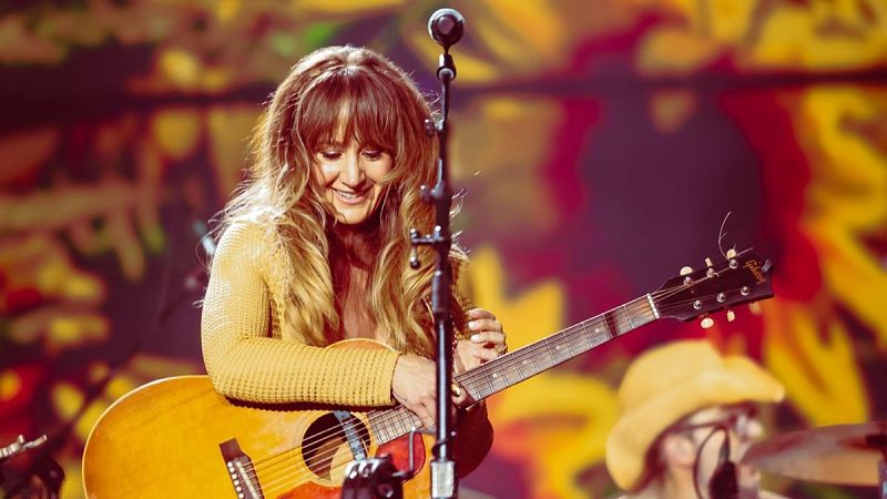 Sin rodeos - “Maggie’s Farm”, el homenaje de Margo Price al Dylan eléctrico - 15/10/25 - Escuchar ahora