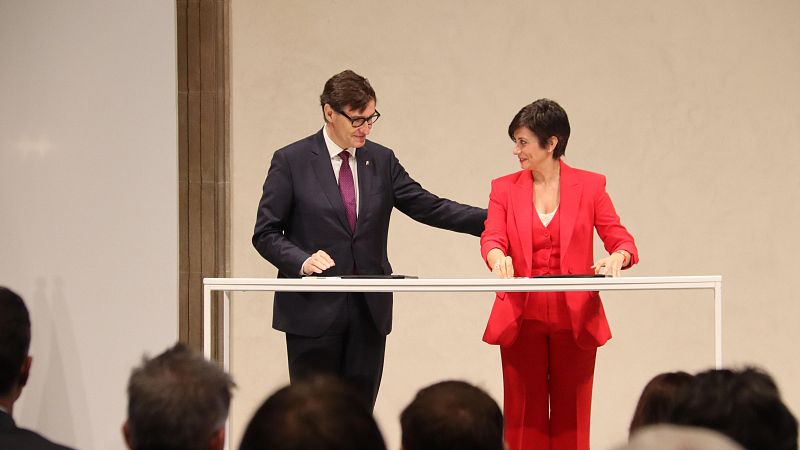 Illa i Rodríguez formalitzen l'acord per a la cessió de 13.000 habitatges de la Sareb