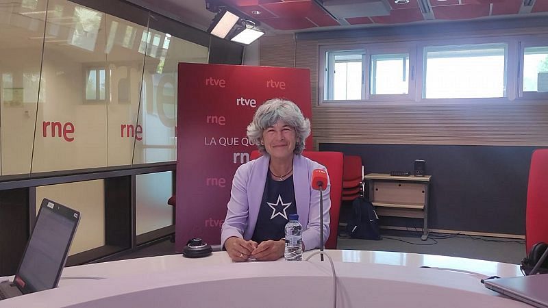 María Vargas, superviviente al Cáncer de Mama: "No hay que tener miedo, pero sí hay que cuidarse" | Escuchar