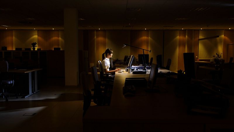 Diez minutos bien empleados - Moderadores de contenido: los ojos que limpian internet - 20/10/25 - Escuchar ahora