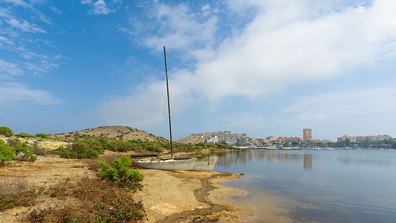 El Mar Menor, convertido en un depósito de metales tóxicos - A golpe de bit | Escuchar