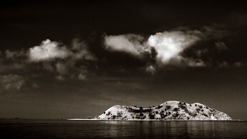 Terror en blanco - Islas misteriosas. San Borondón y Ons - Terror en blanco | Escuchar