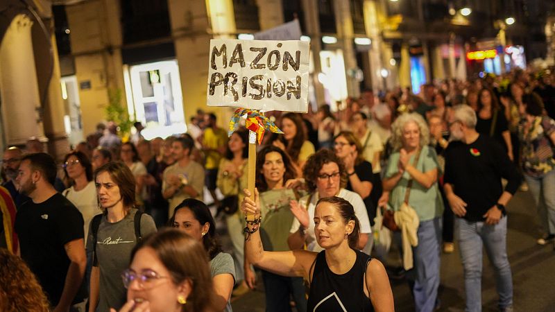 Las víctimas vuelven a pedir a Mazón que no acuda al funeral de Estado: "La única persona que sobra es él"