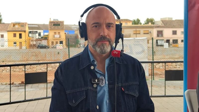 Juan Ángel, agente de la Policía Local de Valencia: "Me sorprendió mucho la actitud de la gente, pese a esa situación veías que querían salir"-Escuchar ahora