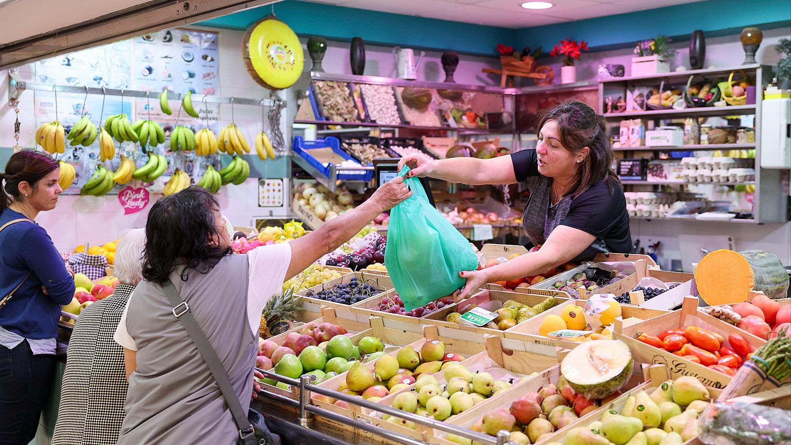 Las claves de los datos de paro de octubre: 142.000 afiliados más - Escuchar ahora