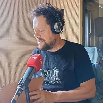 Generaci�n Punk - Eduardo Ju�rez - Escuchar ahora