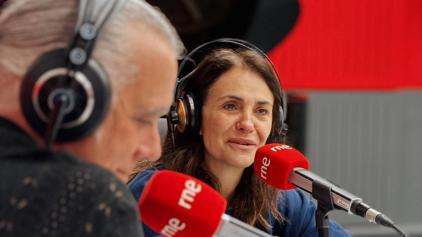 Melani Olivares protagoniza 'Amigas de verdad' - Las mañanas de RNE | Escuchar