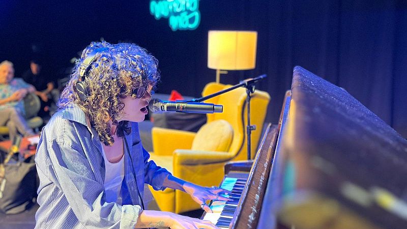 Alice Wonder en el país de las maravillas - Mañana más | Escuchar