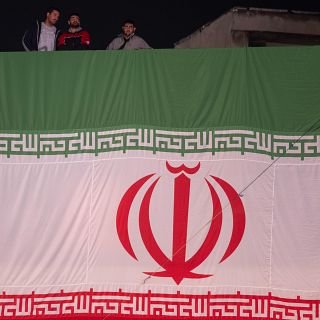 Irán: Goli Kouhkan, de 25 años, podría ser ejecutada por la muerte de su marido si no consigue reunir unos cien mil dólares para pagar el llamado dinero de sangre