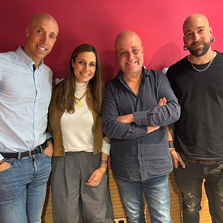 Tercera hora: Doctora Magda Carlas, LuiZ con Z i trucades dels oients
