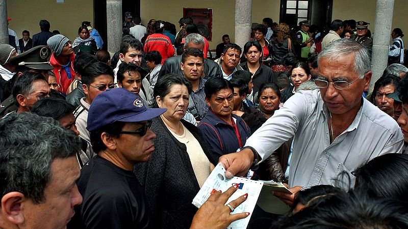 Reportajes 5 continentes - 25 años de la gran migración en Ecuador