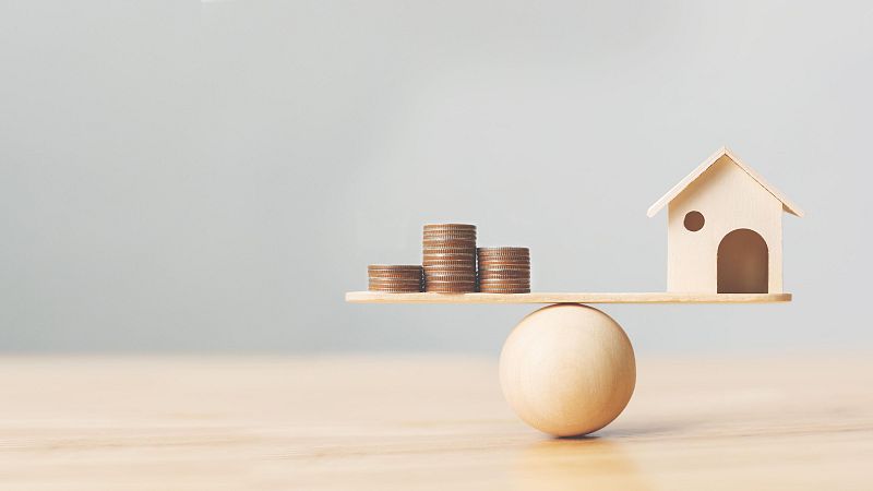 Todo lo que hay que saber antes de hipotecarse - Economía de bolsillo | Escuchar