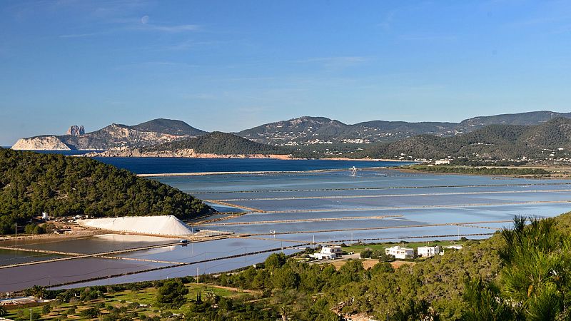 Ibiza, el salero del Mediterrneo - En clave Turismo | Escuchar