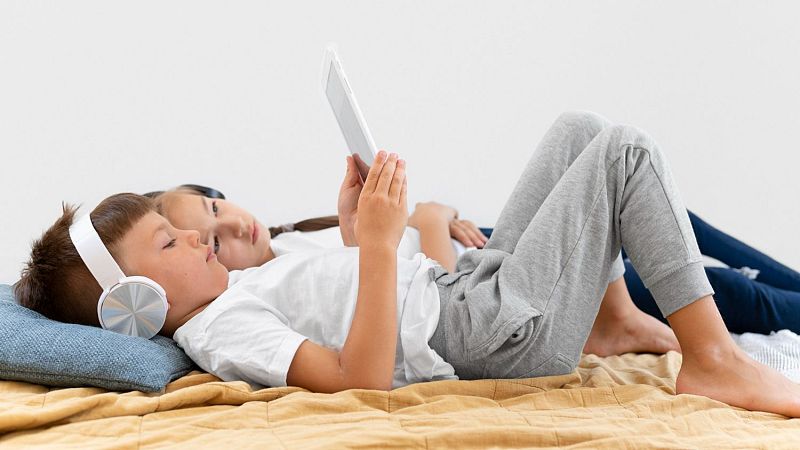 Protegemos tu privacidad - Cómo afectan las pantallas a la salud - 21/11/25