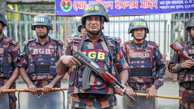 Cinco continentes - Bangladesh condena a muerte a la ex primera ministra Sheij Hasina - Escuchar ahora