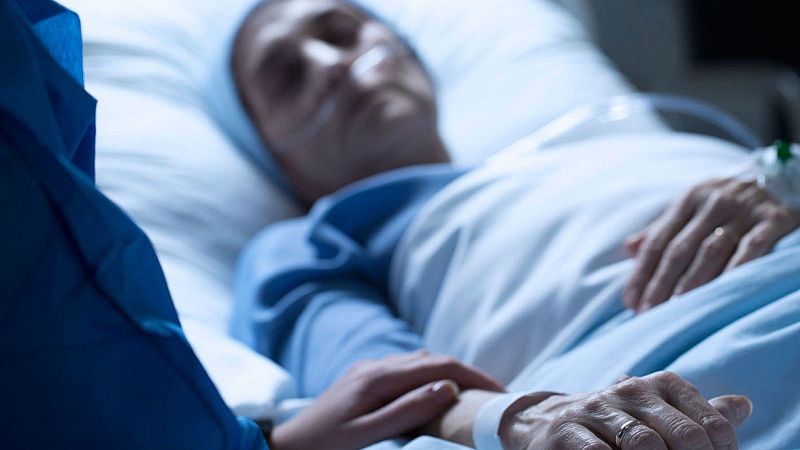 El suïcidi assistit, comprendre la pràctica i les seves implicacions - De nit | Escoltar