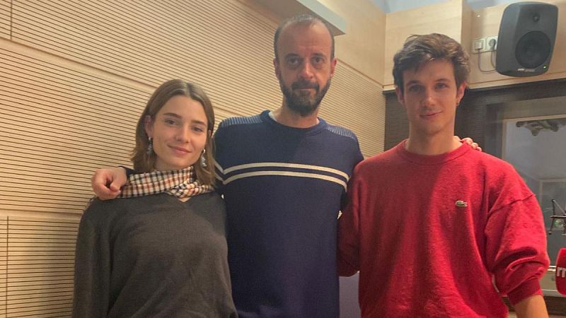 Fernando Franco, director junto a los protagonistas. - El cine que viene | Escuchar