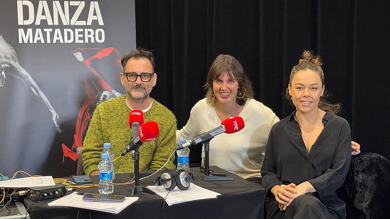 Calentamiento de Rocío Molina - A compás | Escuchar