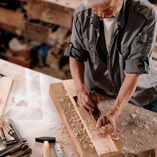 Carpintero, el arte de dar vida a la madera