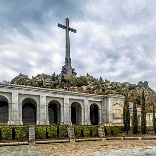 Santiago Macías: "quedan muchísimas fosas por documentar"