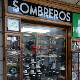 Ruta por los comercios y negocios centenarios de Madrid