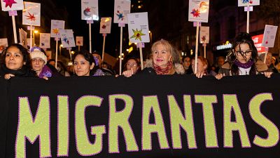 Violncia de gnero atinge especialmente mulheres migrantes - Emisso em Portugus | Escuchar