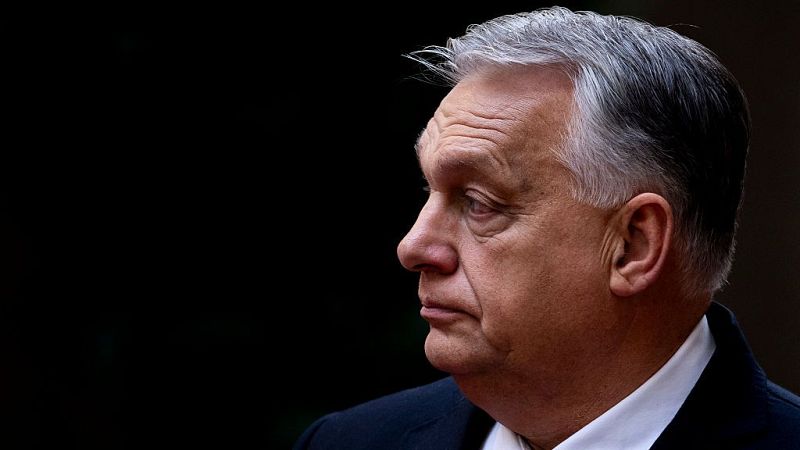 Crónica internacional -  El primer ministro húngaro, Viktor Orban, se reúne en Moscú con el presidente ruso, Vladímir Putin - Escuchar ahora
