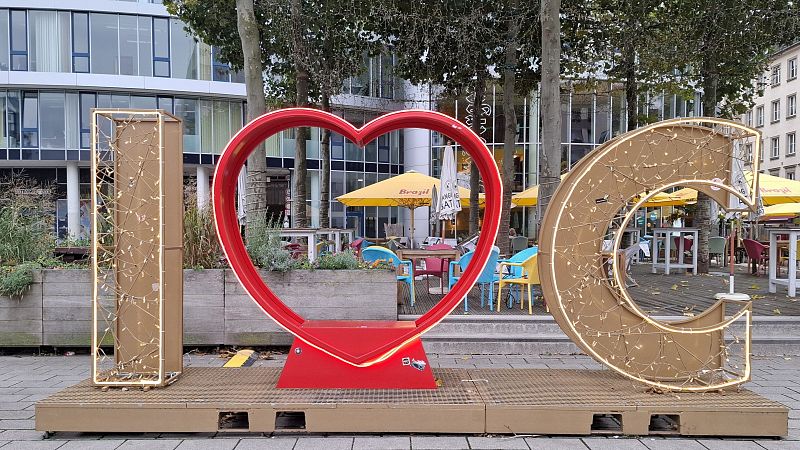 10.000 lugares para viajar con Ángela Gonzalo - Chemnitz, la sorpresa de Sajonia - 30/11/25 - Escuchar ahora