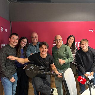 Tercera hora: Felicitem Marc Villanueva per la seva paternitat i nadales amb Cesc Sansalvadó